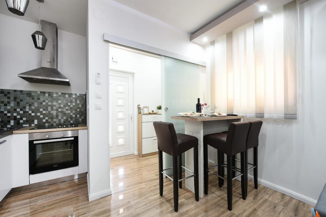 Apartment Shine